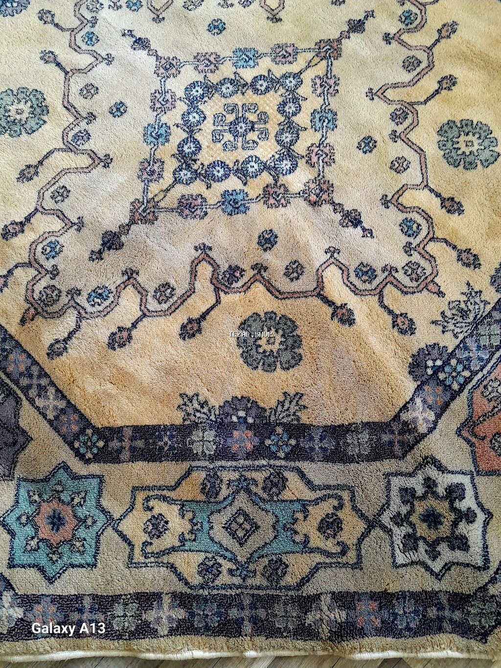 Temiz yun xalcadır.Turkiyadan alınıb.bir iki ay istifade - şəkil 3