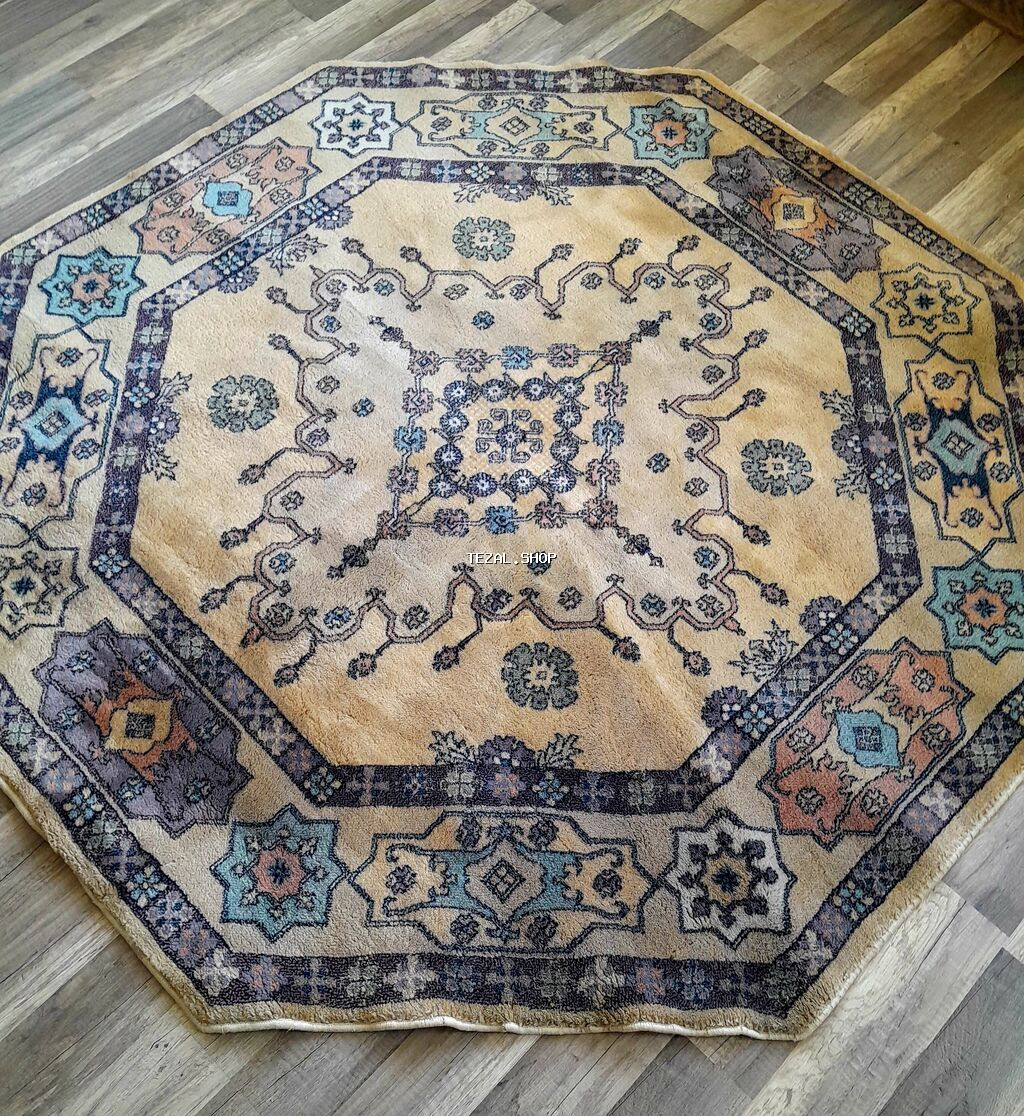 Temiz yun xalcadır.Turkiyadan alınıb.bir iki ay istifade - şəkil 4