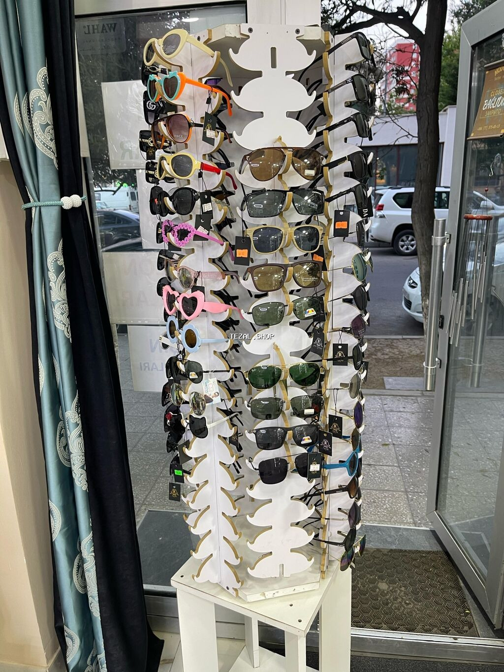 Hazir biznes (Eynek) Hazır biznes kimi satilir. Kişi, Qadin və Uşaq - şəkil 2