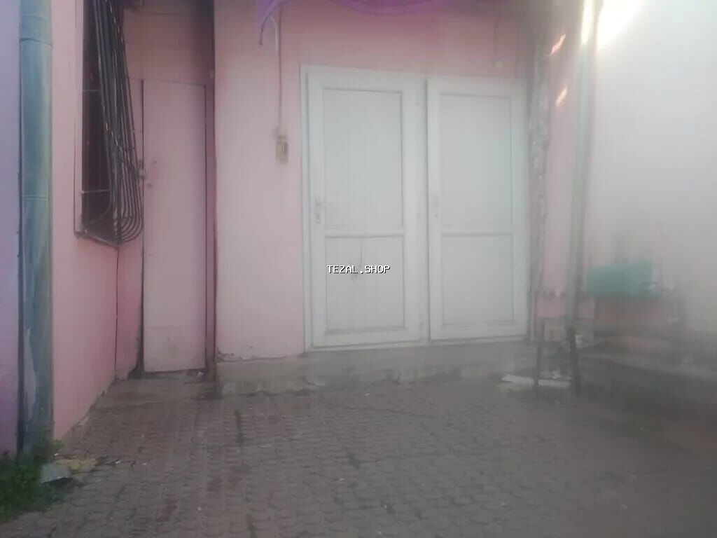 Kənd Əhmədlidə mərkəzdə poçtun arxasinda 4 otaqlı həyət evi.Yalniz - şəkil 4