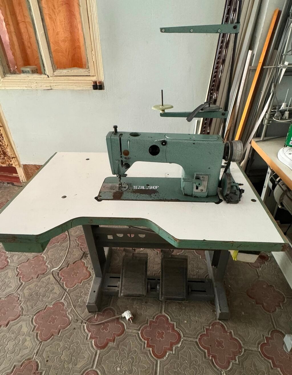 Tam işlək vəziyyetde, dözümlü tikiş maşınıdı