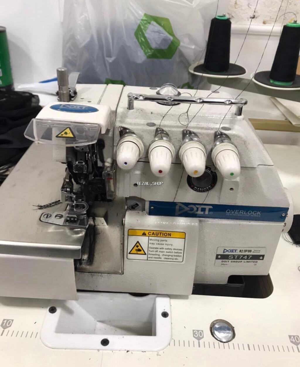 Overlok tikiş maşını. Yenidir, istifadə olunmayıb. WhatsApp vasitəsi