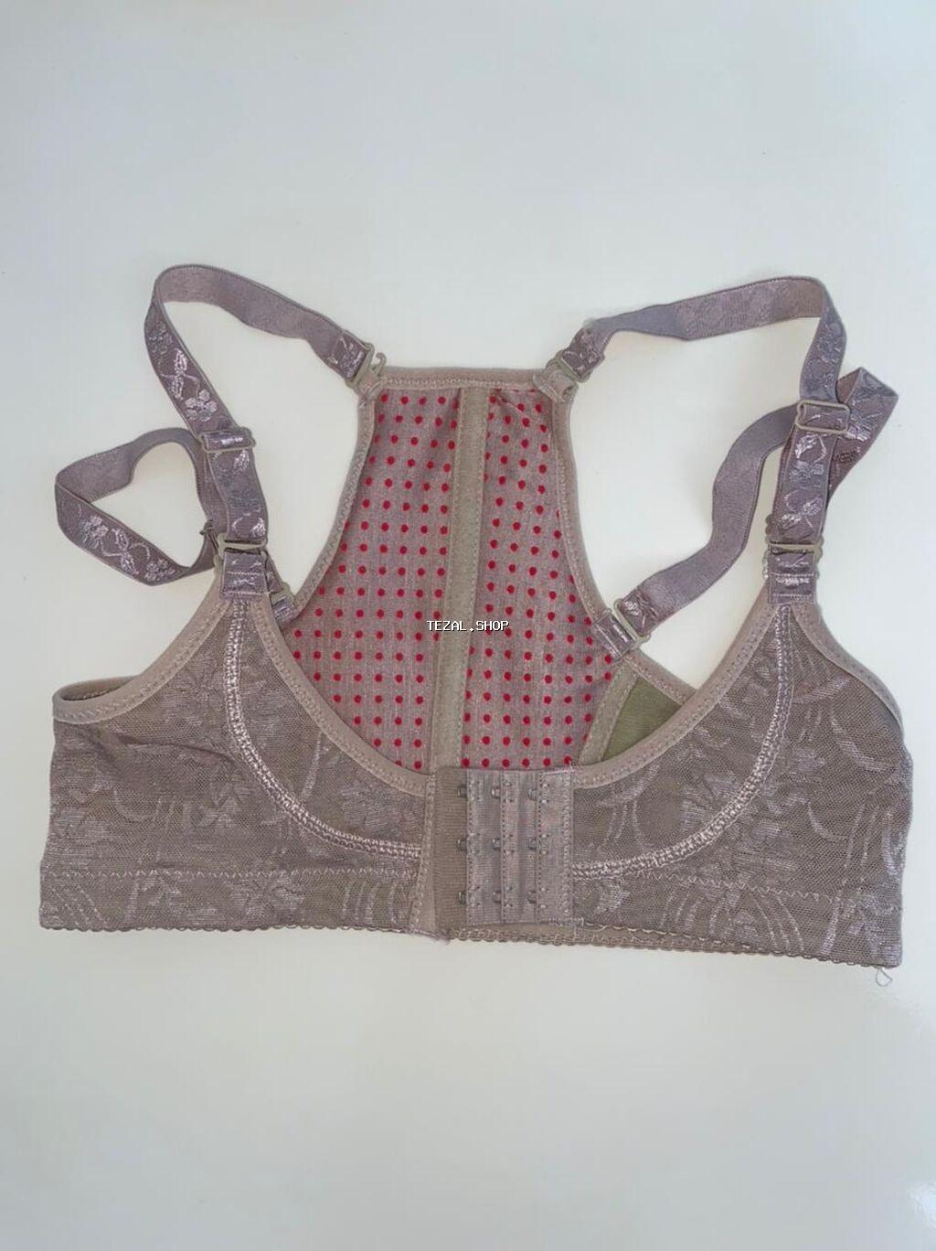 Karset onurga sutununu duz saclamaq sınenı dık tutmaq ucun yenı