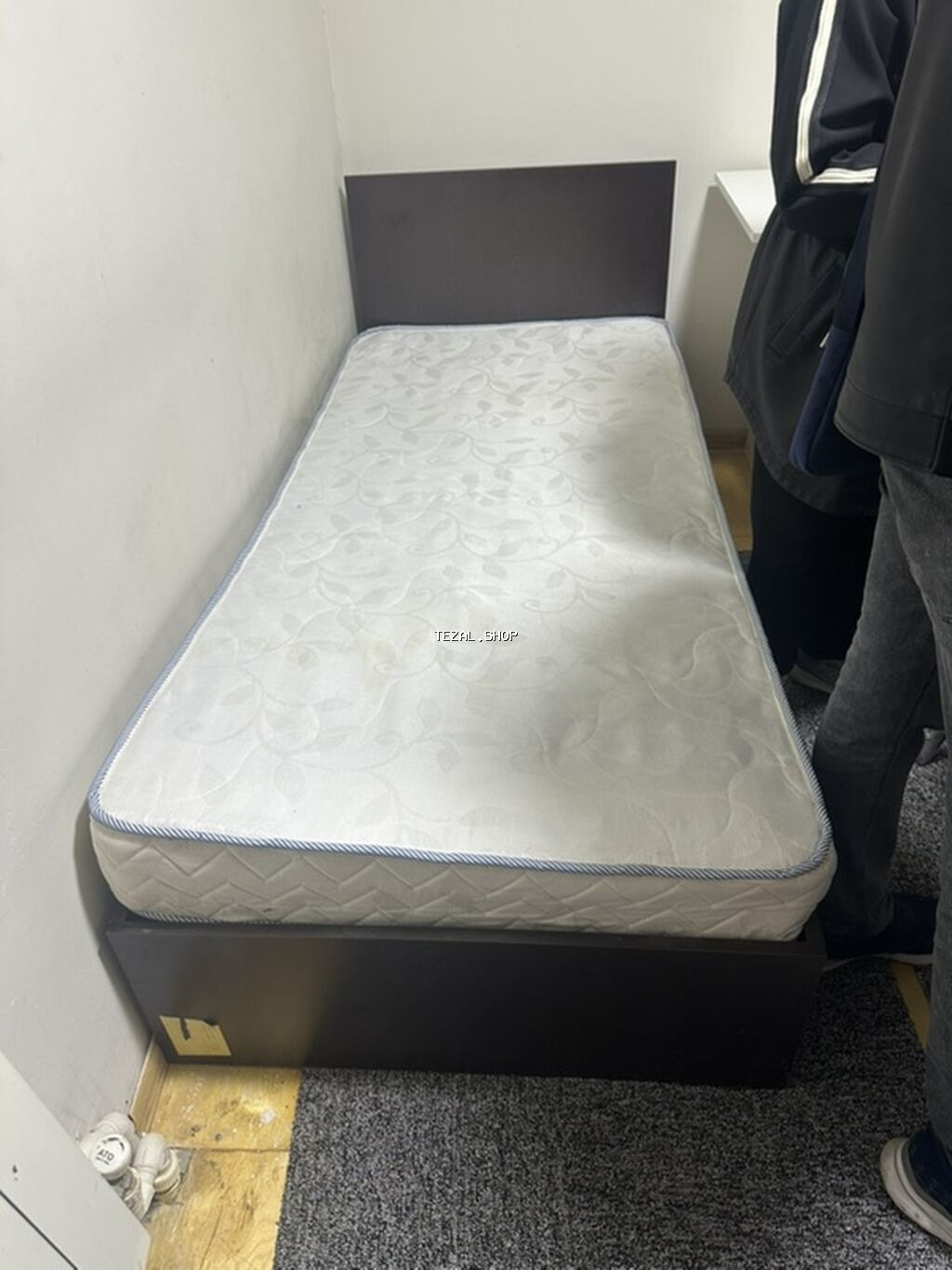 Təknəfərlik çarpayı, Matras ilə, Siyirməsiz