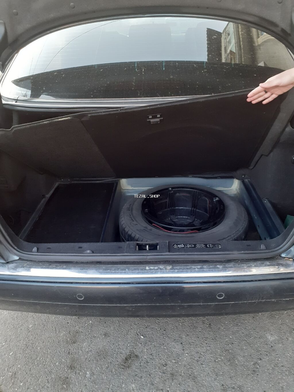 Mercedes-Benz E-Class: 2.4 l | 1998 il Sedan