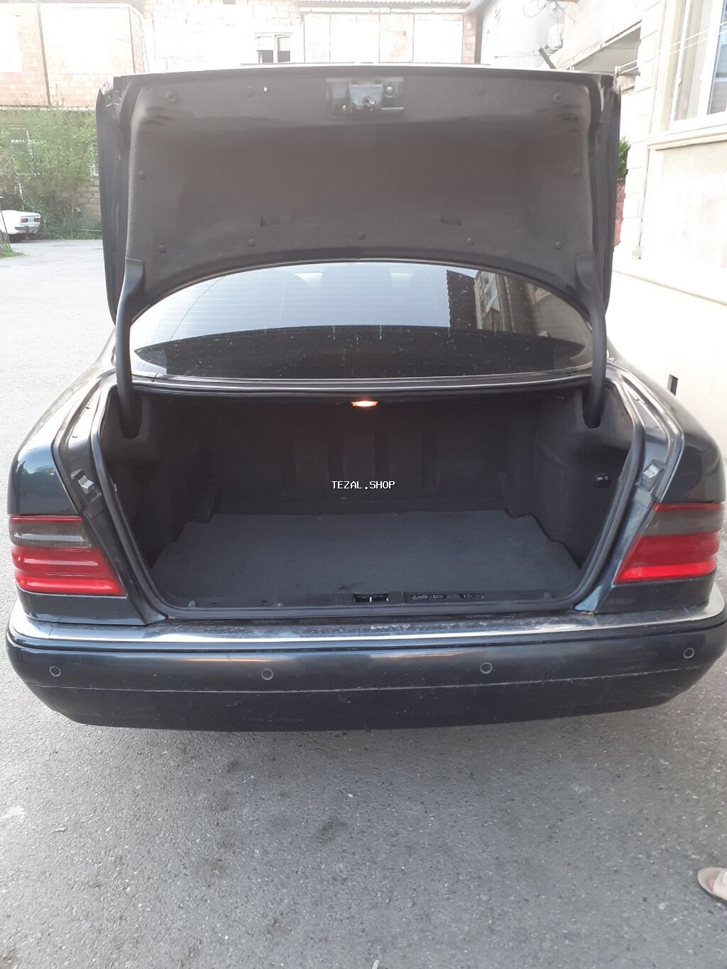 Mercedes-Benz E-Class: 2.4 l | 1998 il Sedan - şəkil 2