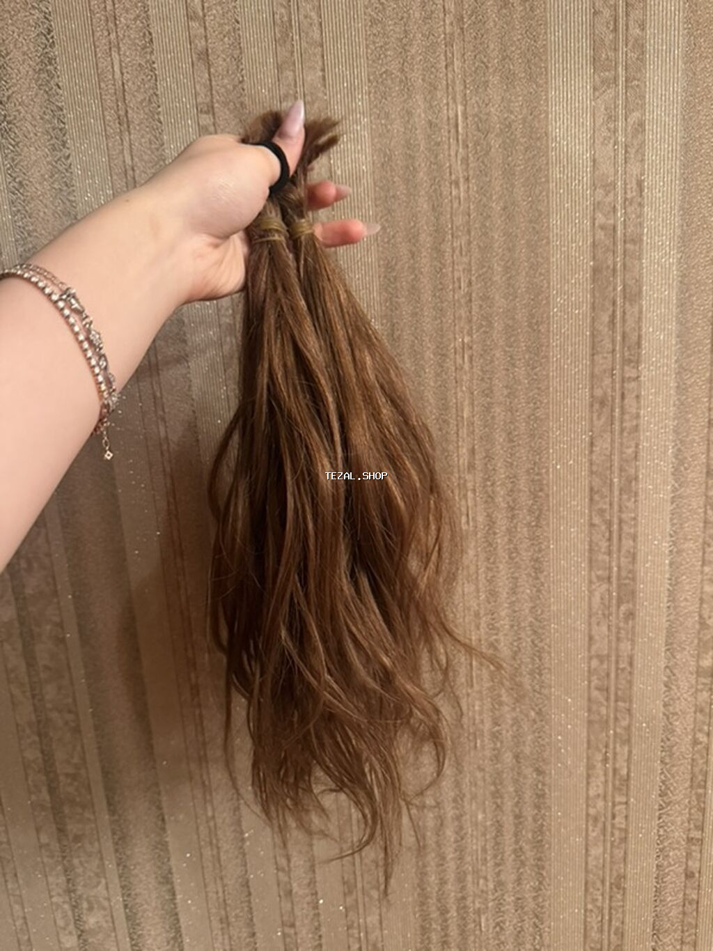 Qaynaq saçlar, Təbii