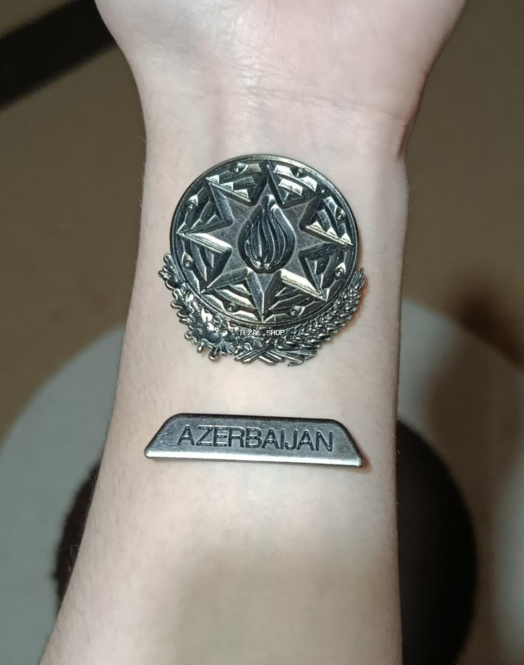 Metal döş nişanı dəsti – “Azerbaijan” - 2 hissədən ibarət: dairəvi