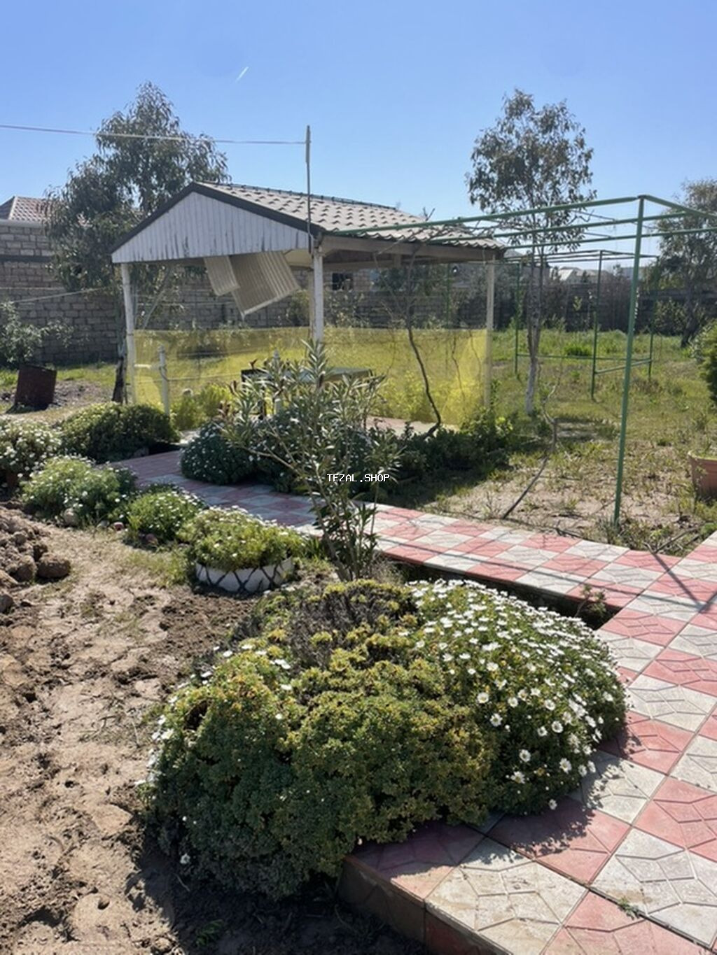 138 kv. m, 3 otaqlı, Kombi, Qaz, İşıq