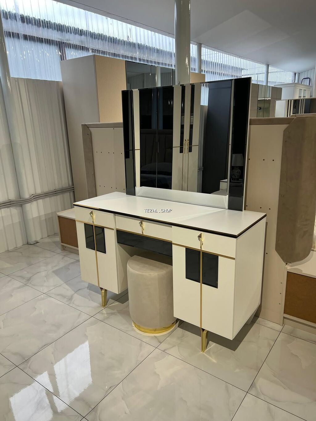 Məhsul: LED işıqlı makiyaj masaları və güzgü dəstləri - Dizayn - şəkil 3