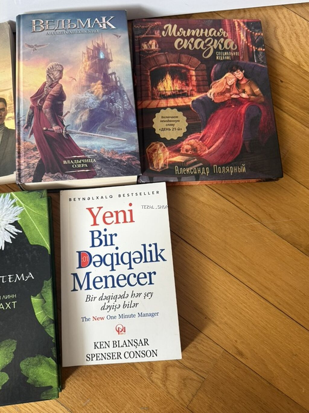 Kitablar dəsti – müxtəlif janrlar, azərbaycanca, ingiliscə və rusca