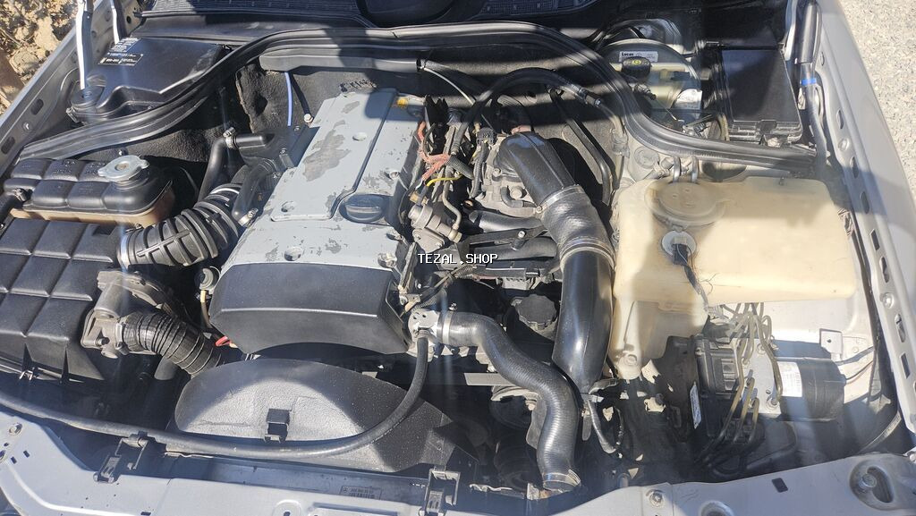 Mercedes‑Benz sedan Xüsusiyyətlər: - Kuzov: sedan, gümüşü rəng - - şəkil 2