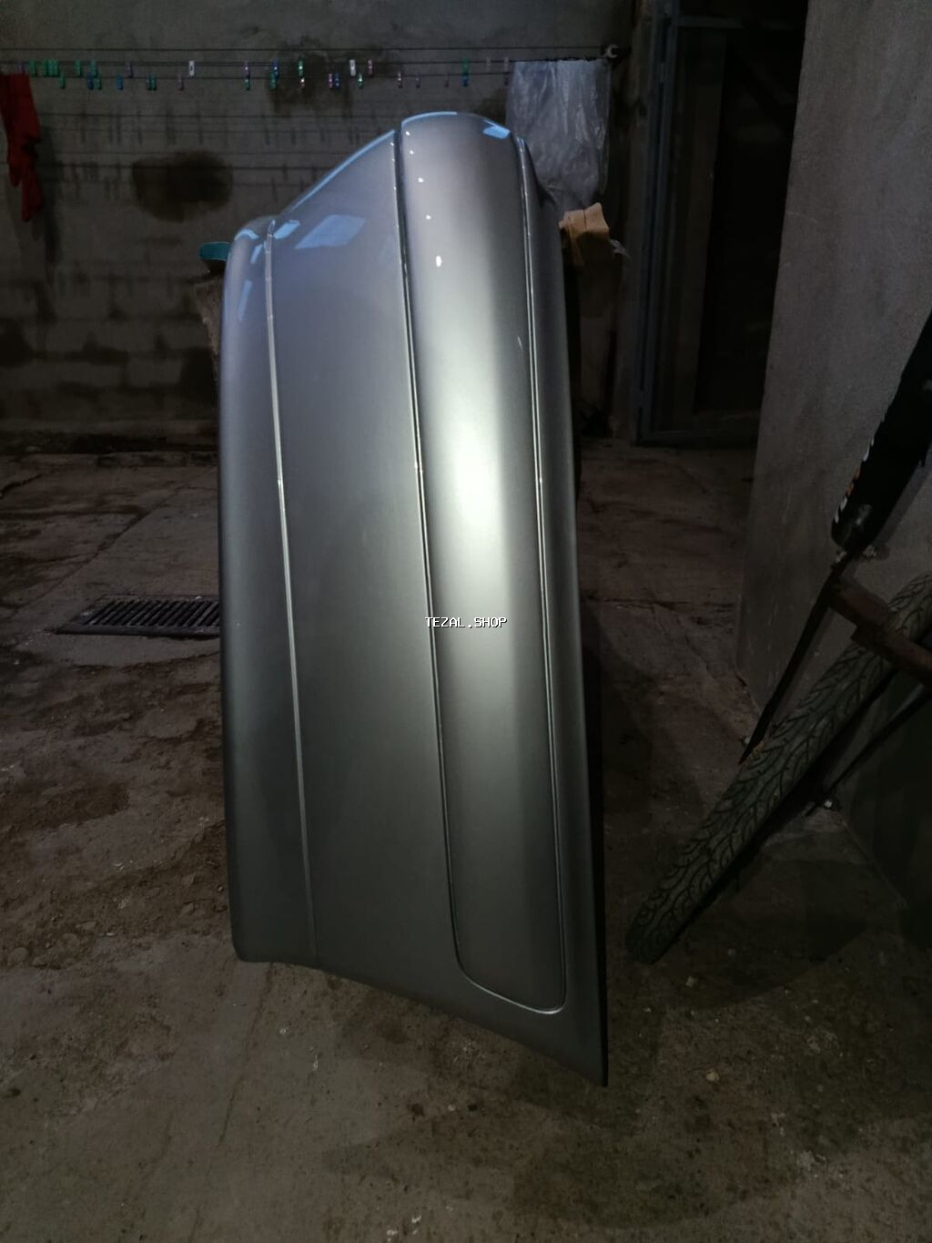 Arxa, Mercedes-Benz 2000, 2000 il - şəkil 2