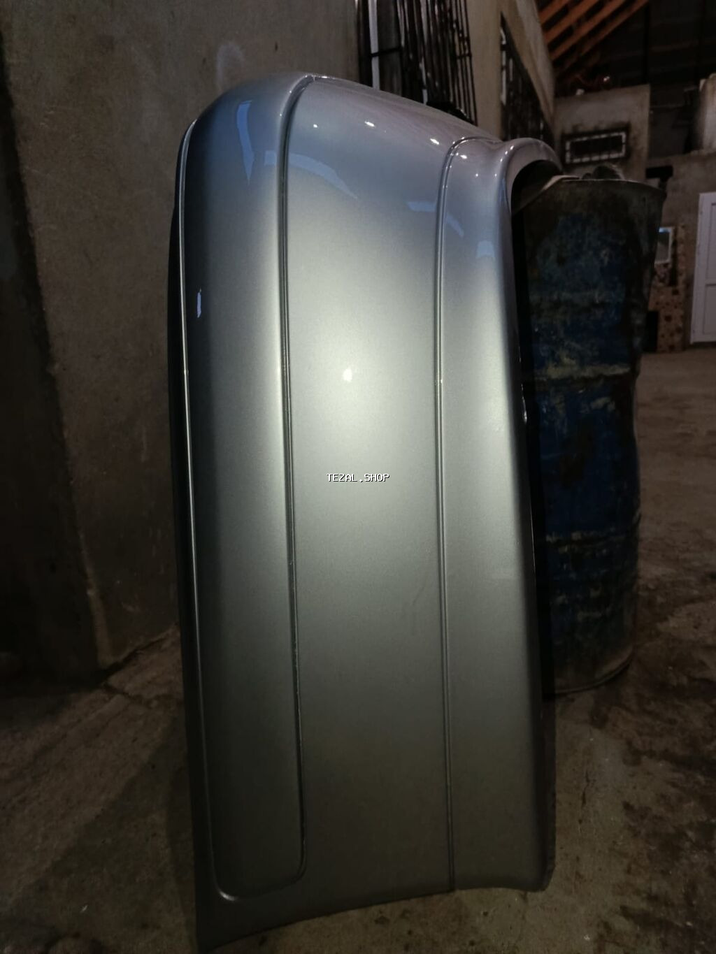 Arxa, Mercedes-Benz 2000, 2000 il - şəkil 3