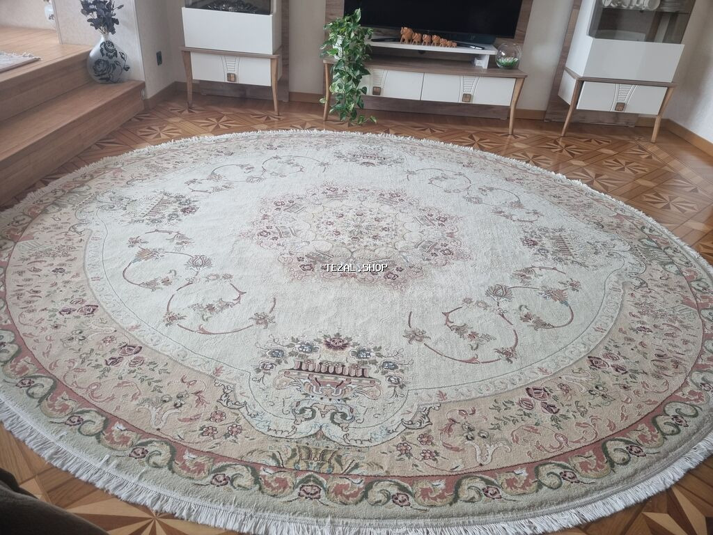 Dairəvi klassik xalça - Forma və ölçü: dairəvi, təxminən böyük ölçü