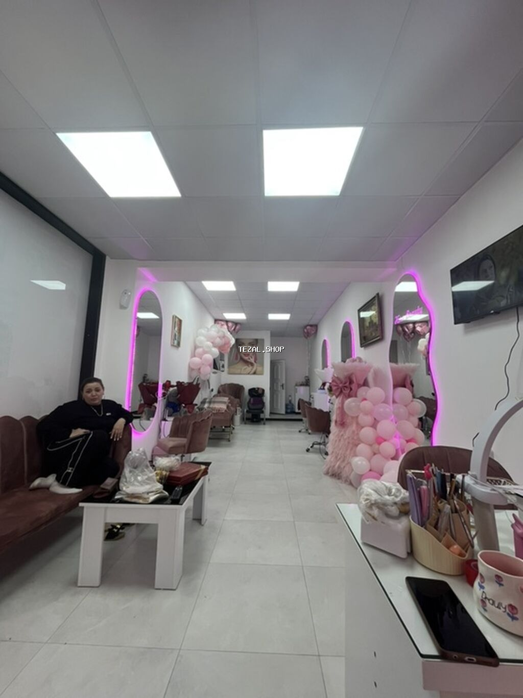 Gözəllik/saç salonu Guzgu stol arendaya verilir oz musderi bazasi - şəkil 4