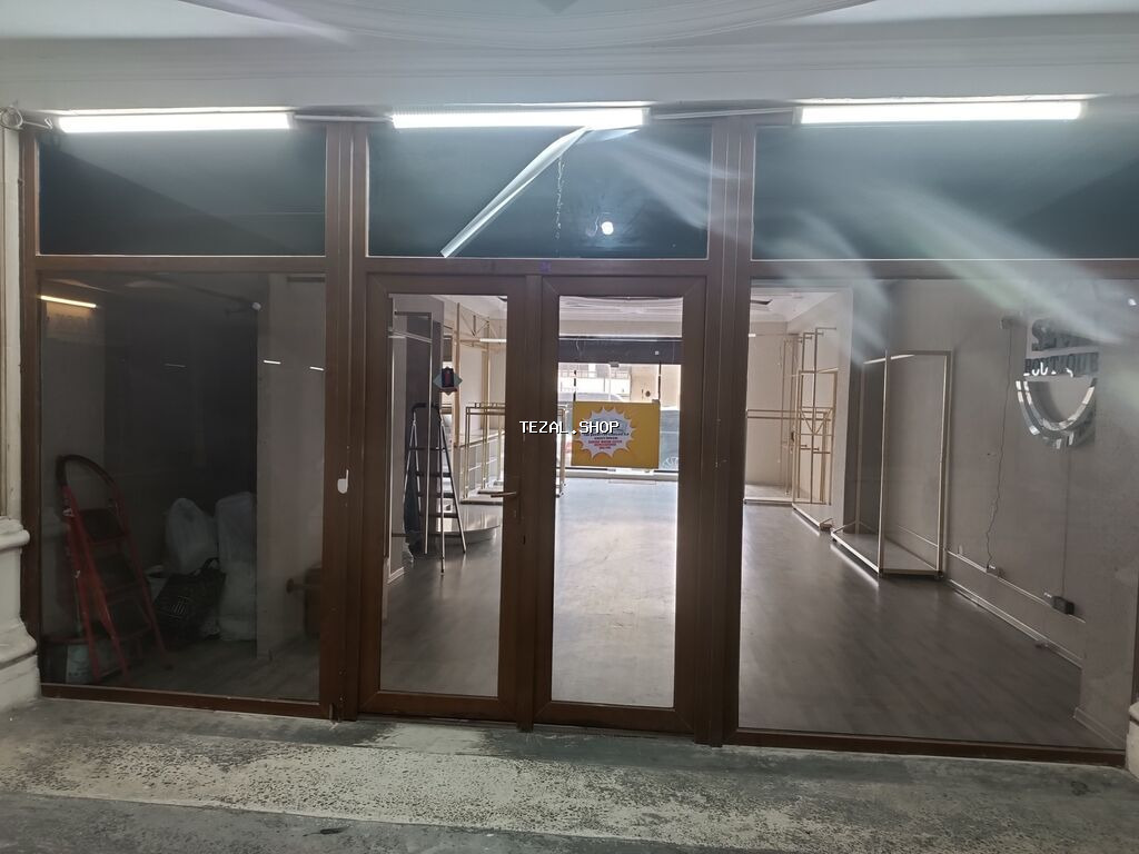 Amay ticarət mərkəzində 80m² obyekt satılır.Obyektə giriş həm çöl həm - şəkil 3