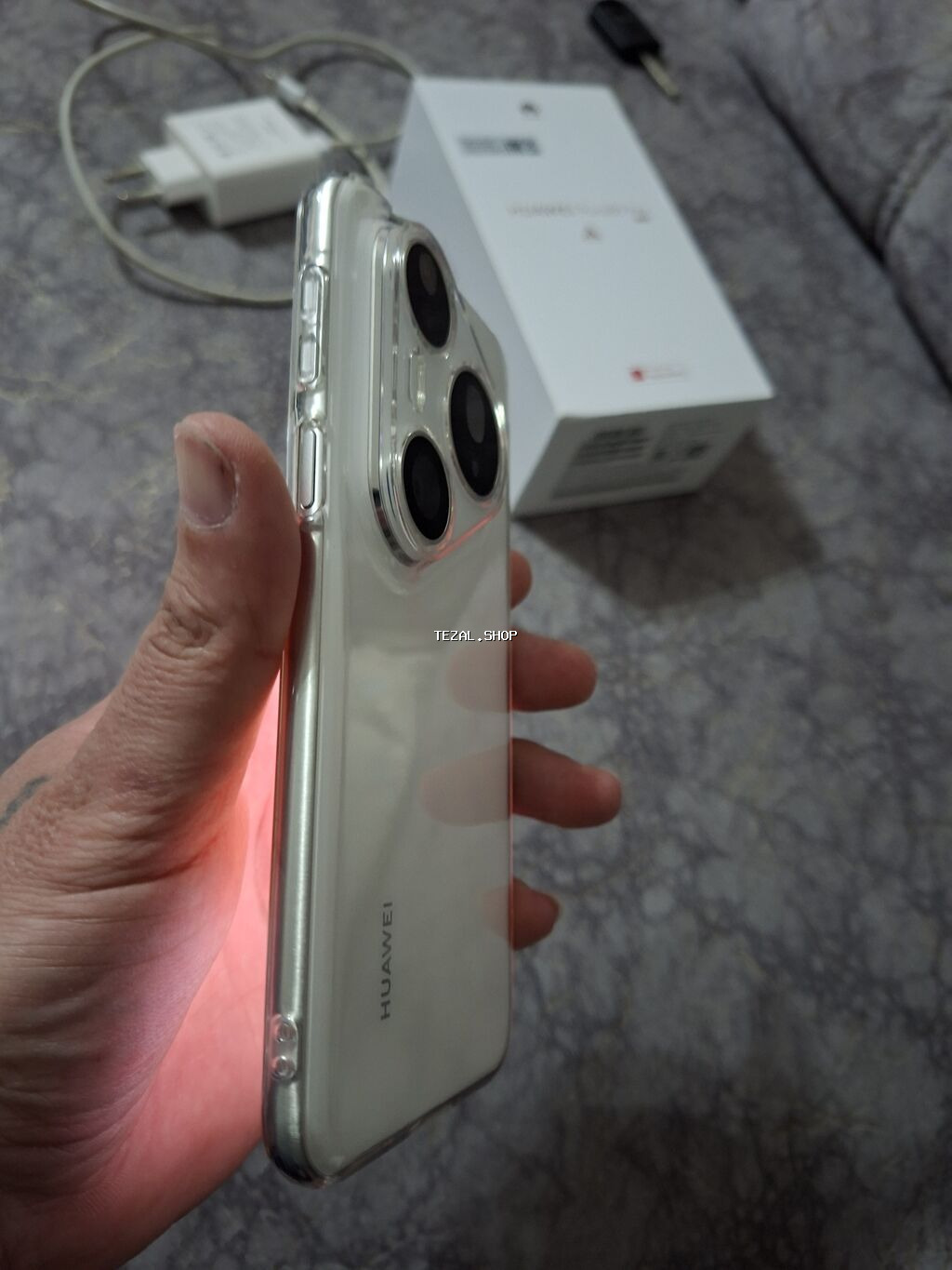 Huawei Pura 70 Pro, rəng - Ağ, Simsiz şarj