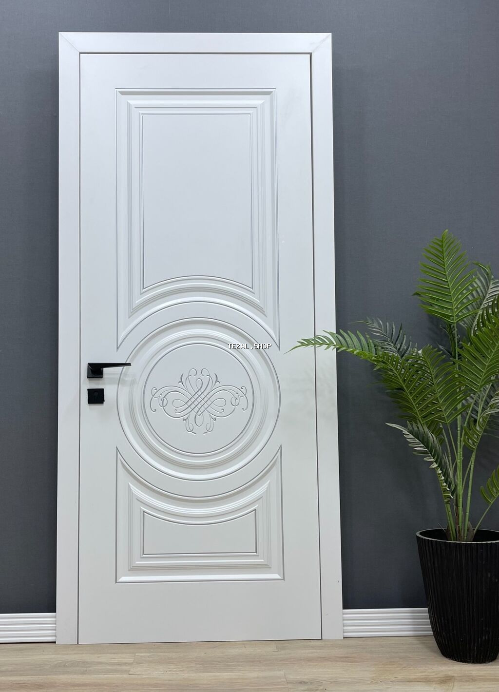 Daxili otaq zərli qapilarimiz, iki tərəfli haşiyə, çərçivə ile