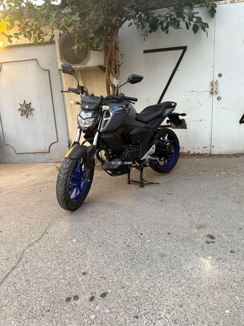 Moto Yamaha Fzs icare verilir (qalmaq şerti yoxdur) 15 azn gündelik