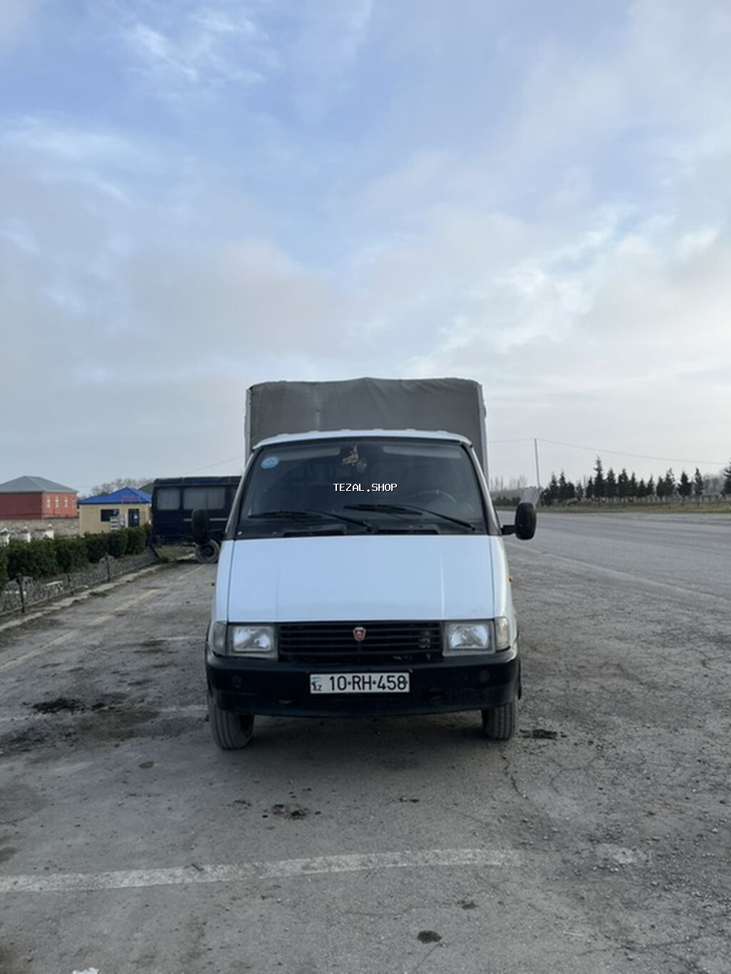 Salam her növ yüklerin daşinmasi ucuz ve serfeli qiymete 7 24 aktivdi