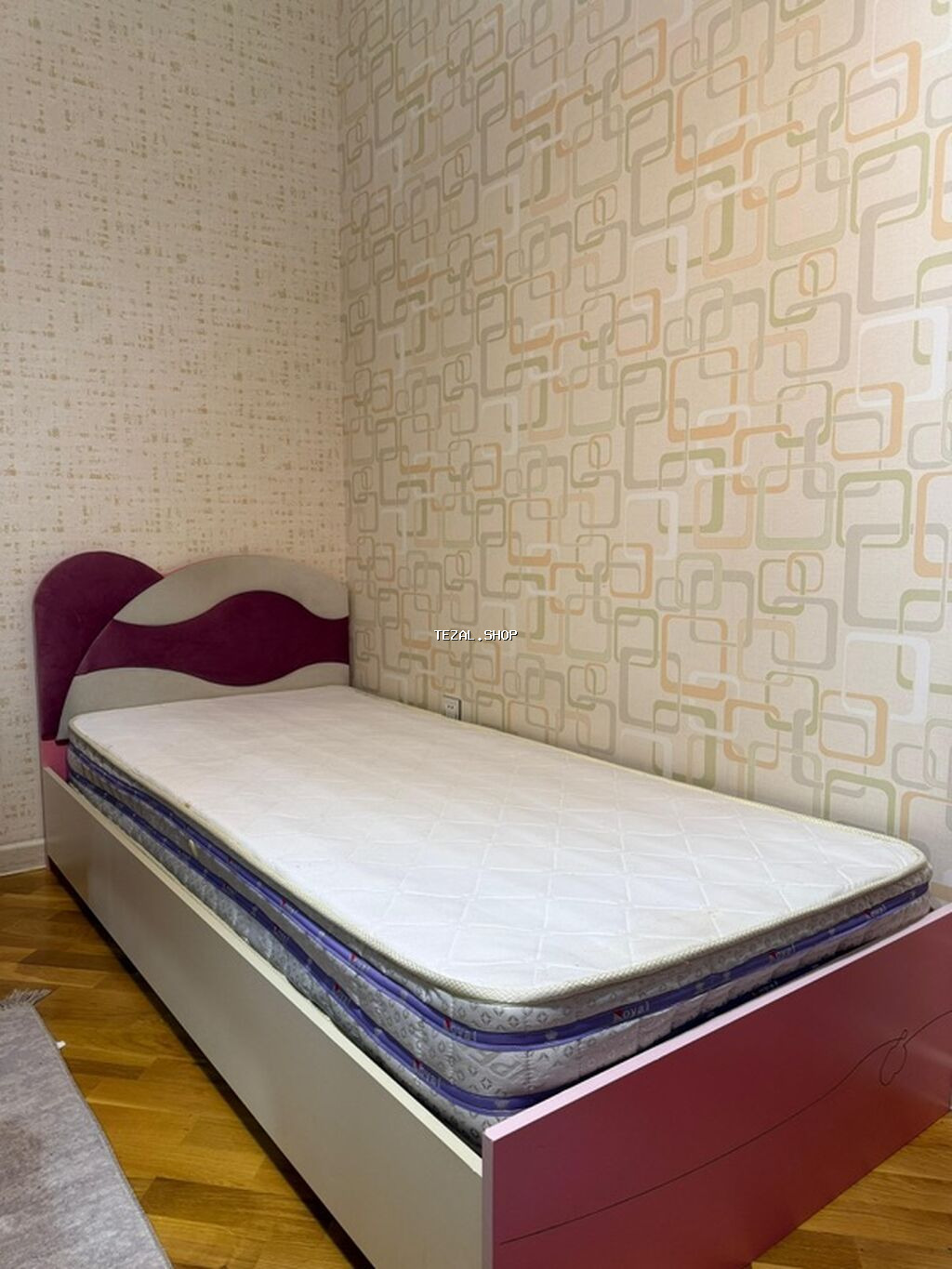 Qız üçün, İşlənmiş, Təknəfərlik çarpayı, Tumba