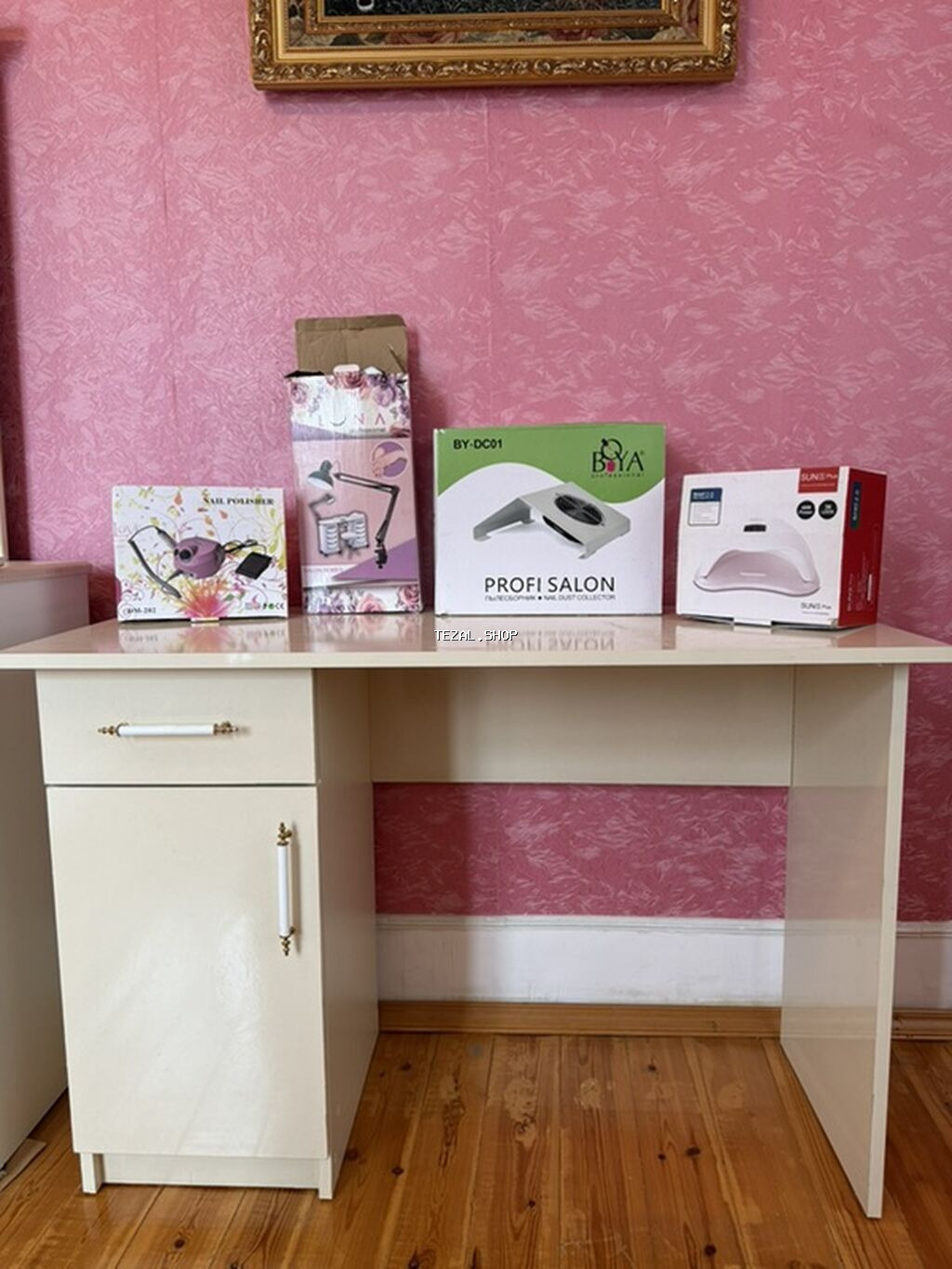 Manikür masası və tam ləvazimat dəsti Məhsul tərkibi: - Klassik