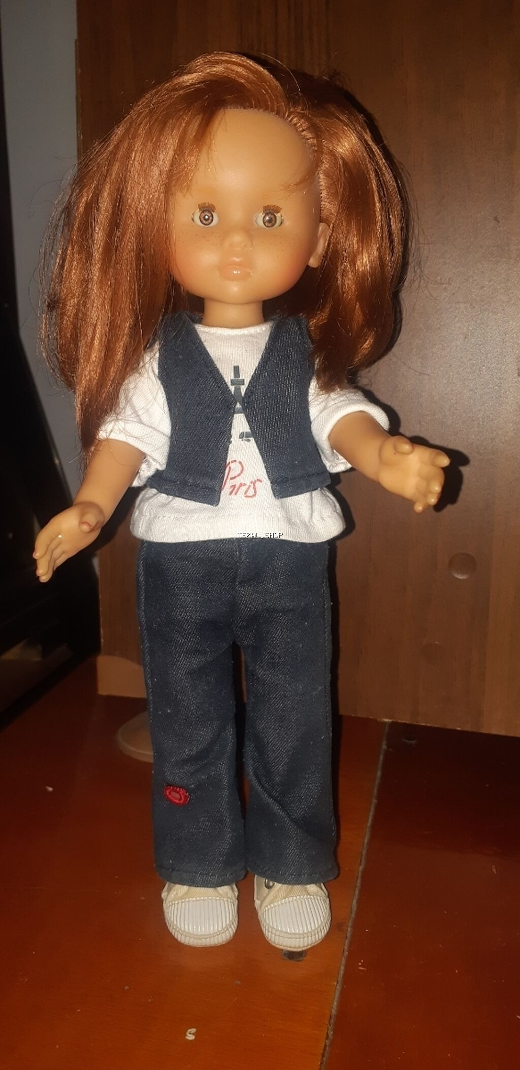 Gozleri yumulur acilir. Hundurluyu 37 sm. Ideal veziyyetdedir. Qiymet