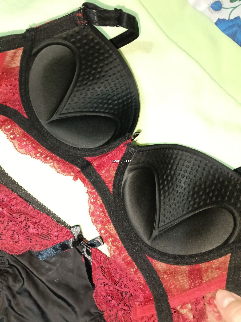 Qırmızı-qara krujeva qadın dəsti - Dəst: büstqalter + tanga - Ölçü - şəkil 2