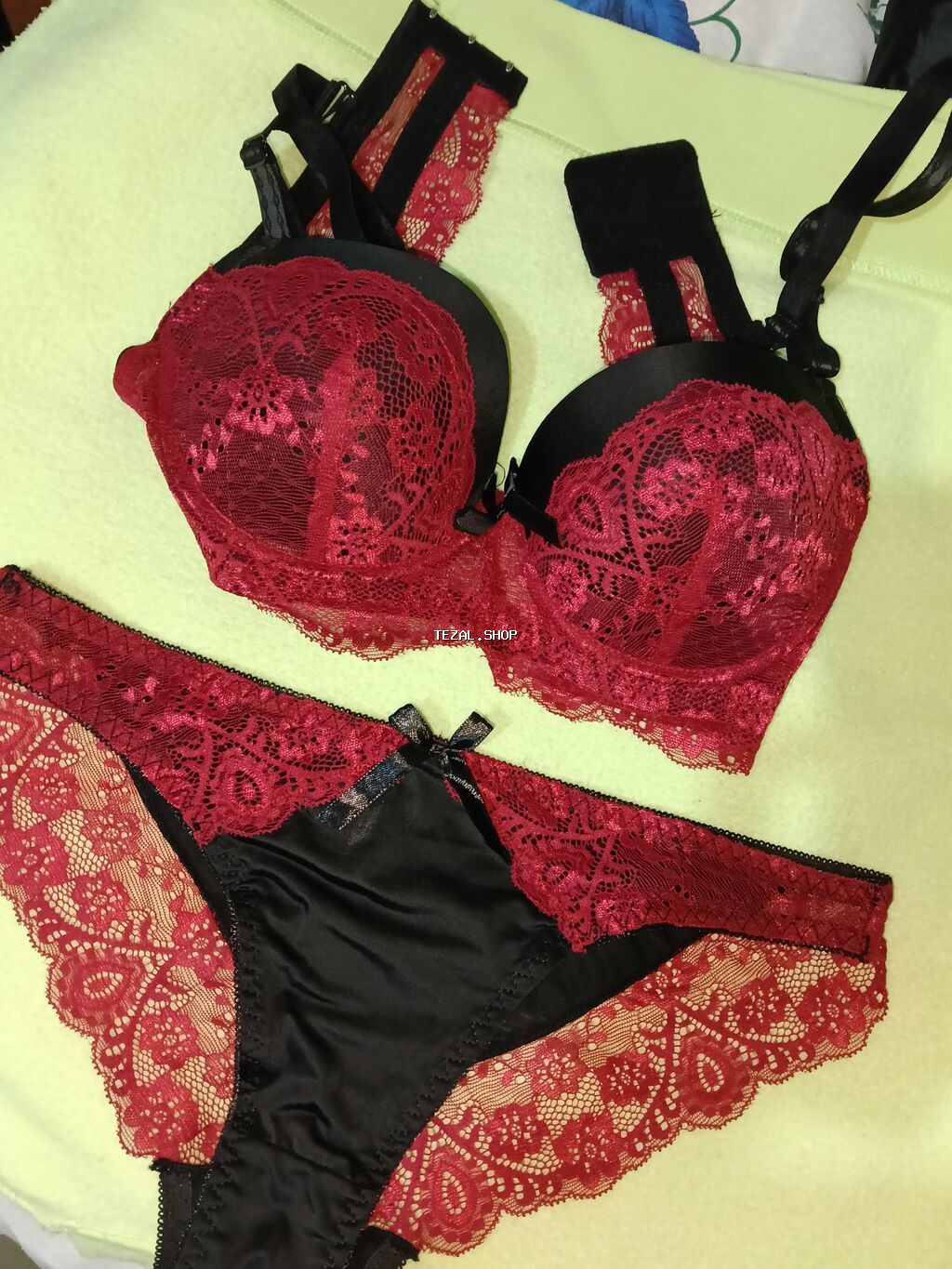 Qırmızı-qara krujeva qadın dəsti - Dəst: büstqalter + tanga - Ölçü - şəkil 5