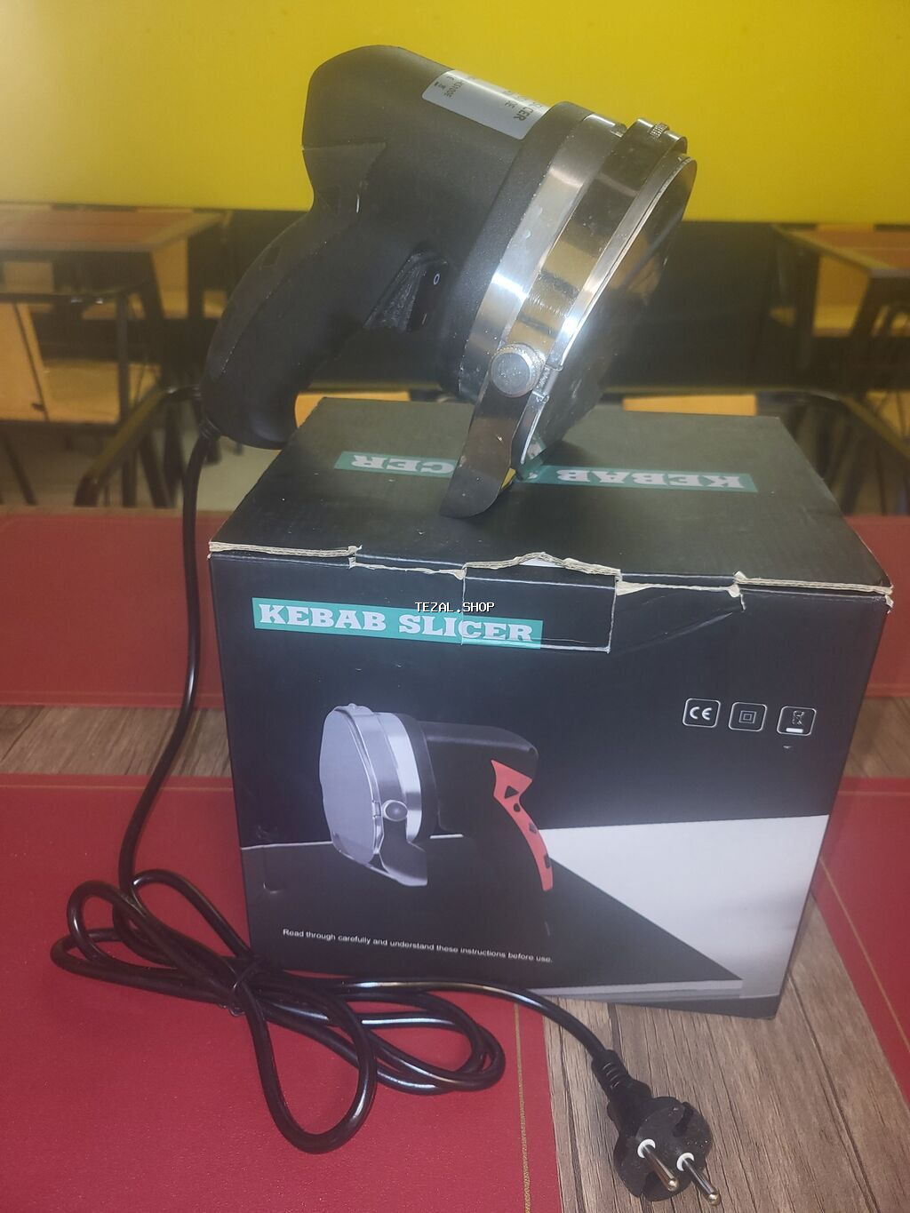 Elektrik, Bıçaq ilə