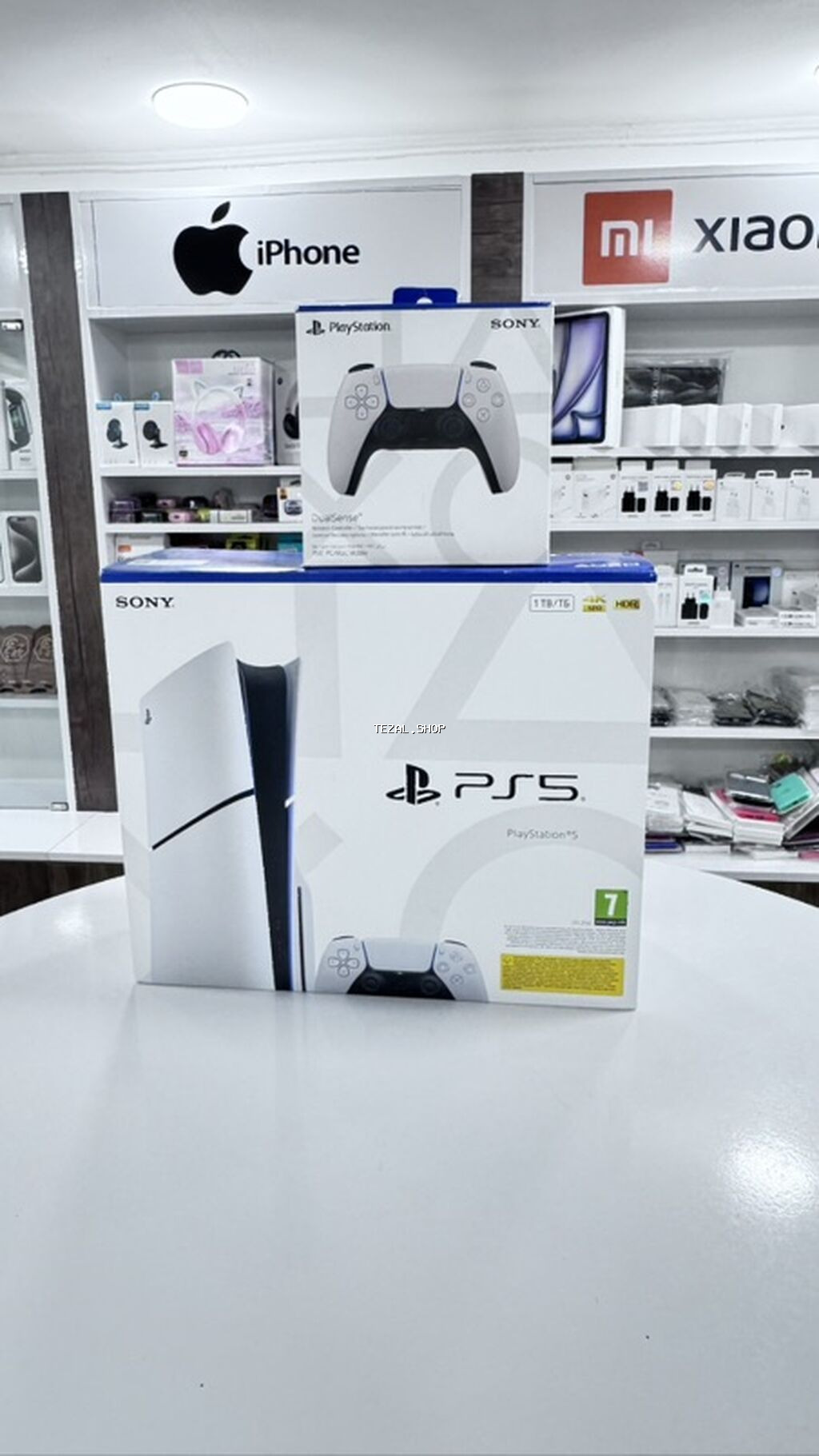 Salam ps 5 slim ideal veziyetdedi demey olar işdenmeyib sadece acılıb