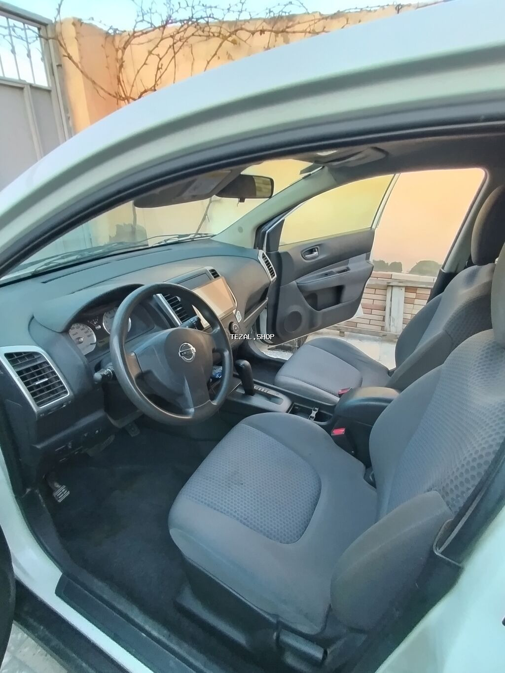 Nissan Wingroad: 1.5 l | 2014 il Van/Minivan