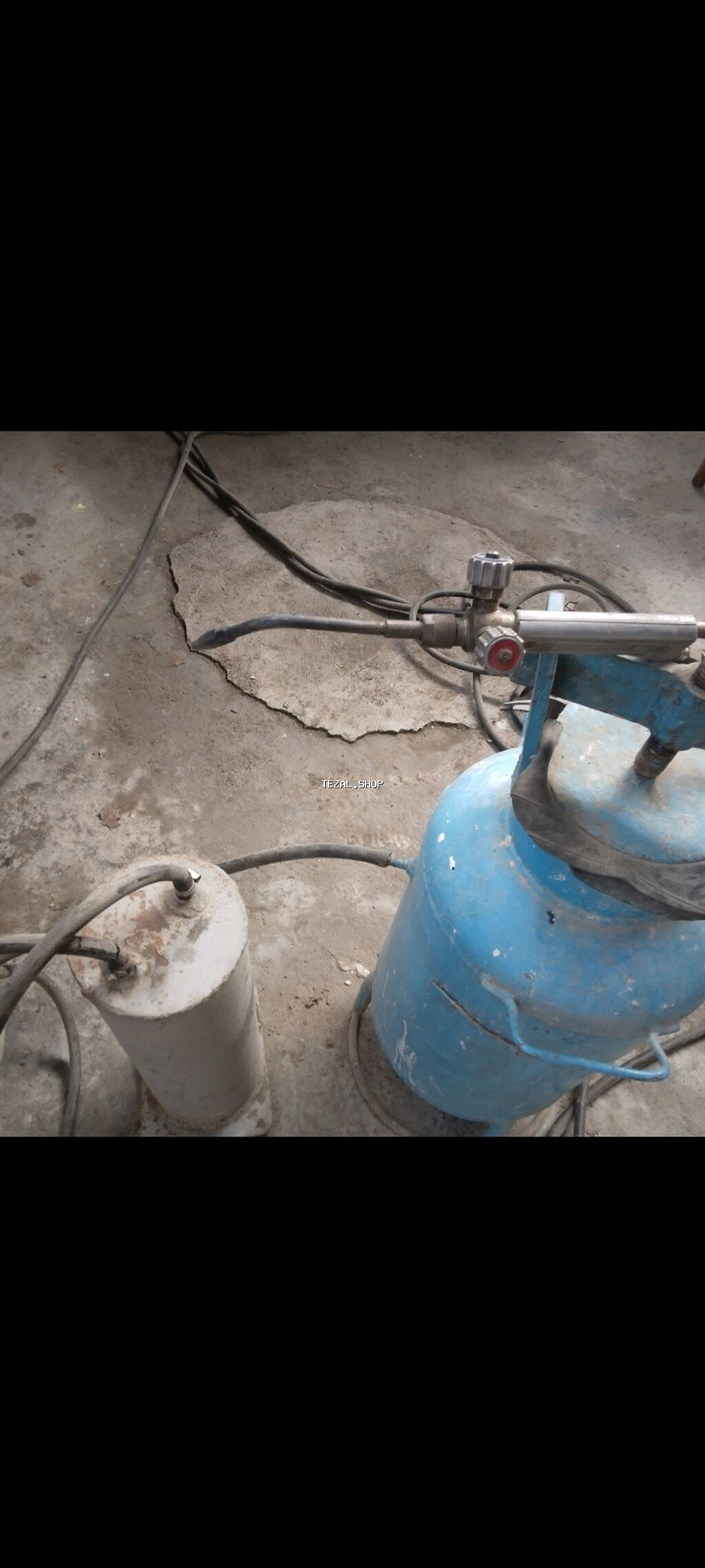 Suvarka Aparatı az işlənib kampilek satılır balonunan tutmuş