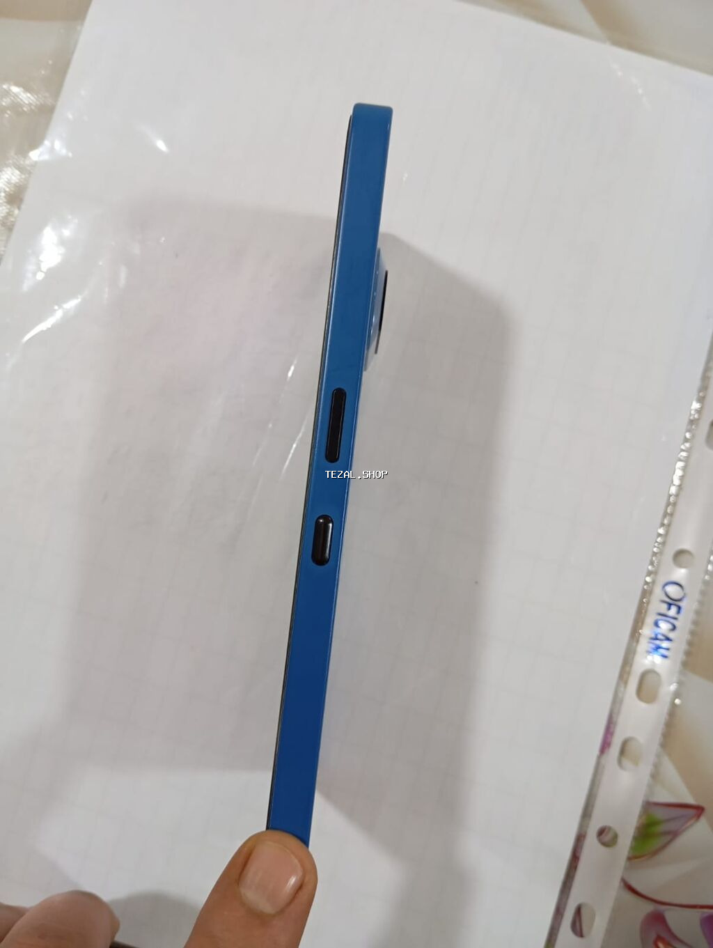 Nothing Phone (3a) – Mavi rəng - 6.7" AMOLED displey, nazik