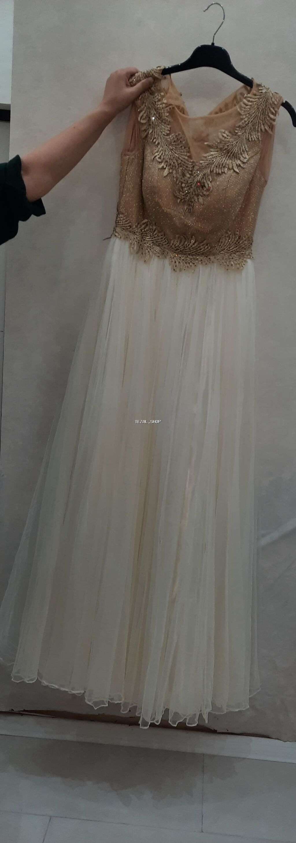 Ziyafət paltarı satılır.Ölçü 38(M-S).Qiymət:120azn.Real alıcıya azca - şəkil 3