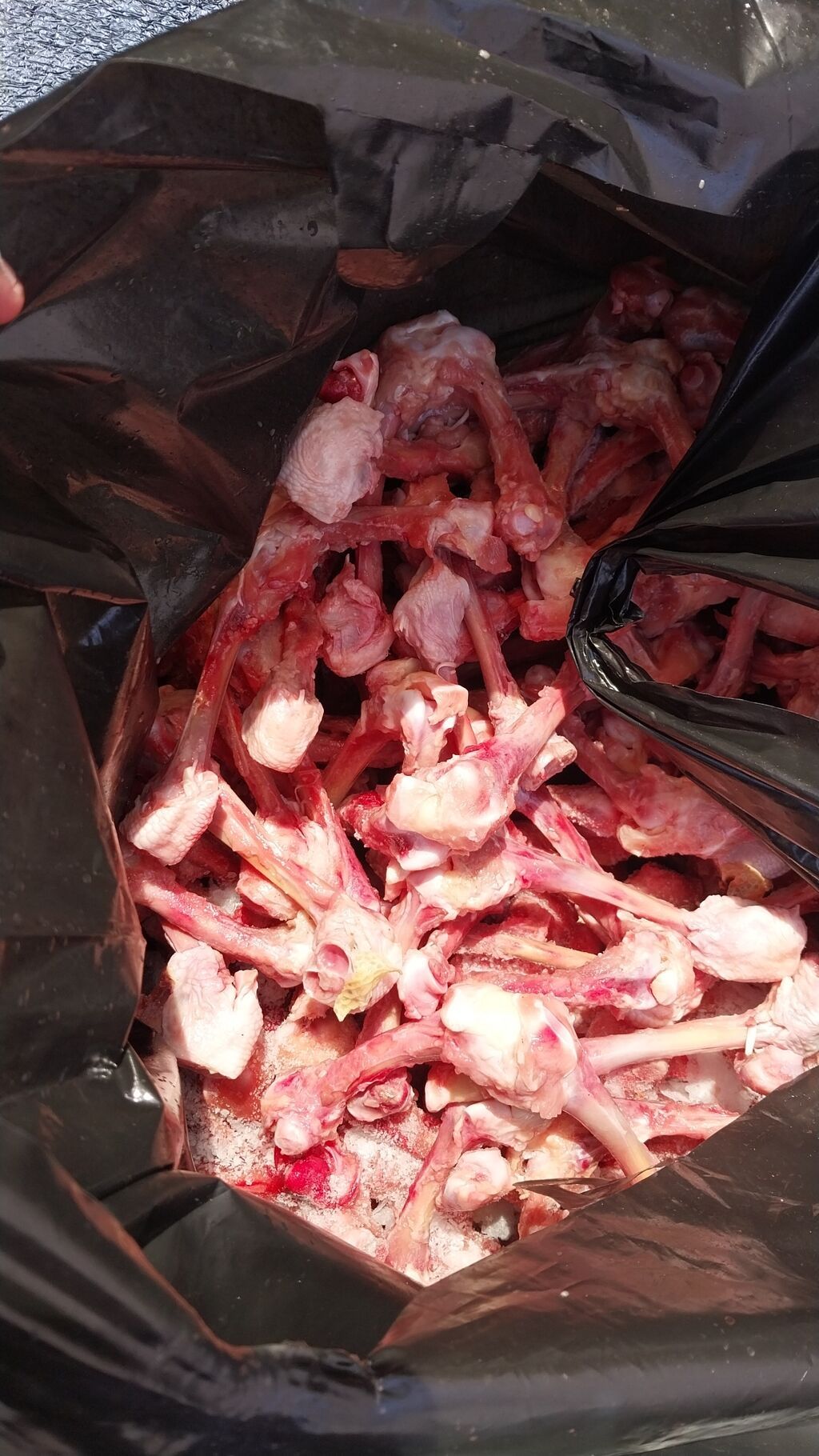 It yemi. Toyuqun Qabirga ve Bud sumuyu, Toyuq farji ciyer boyun