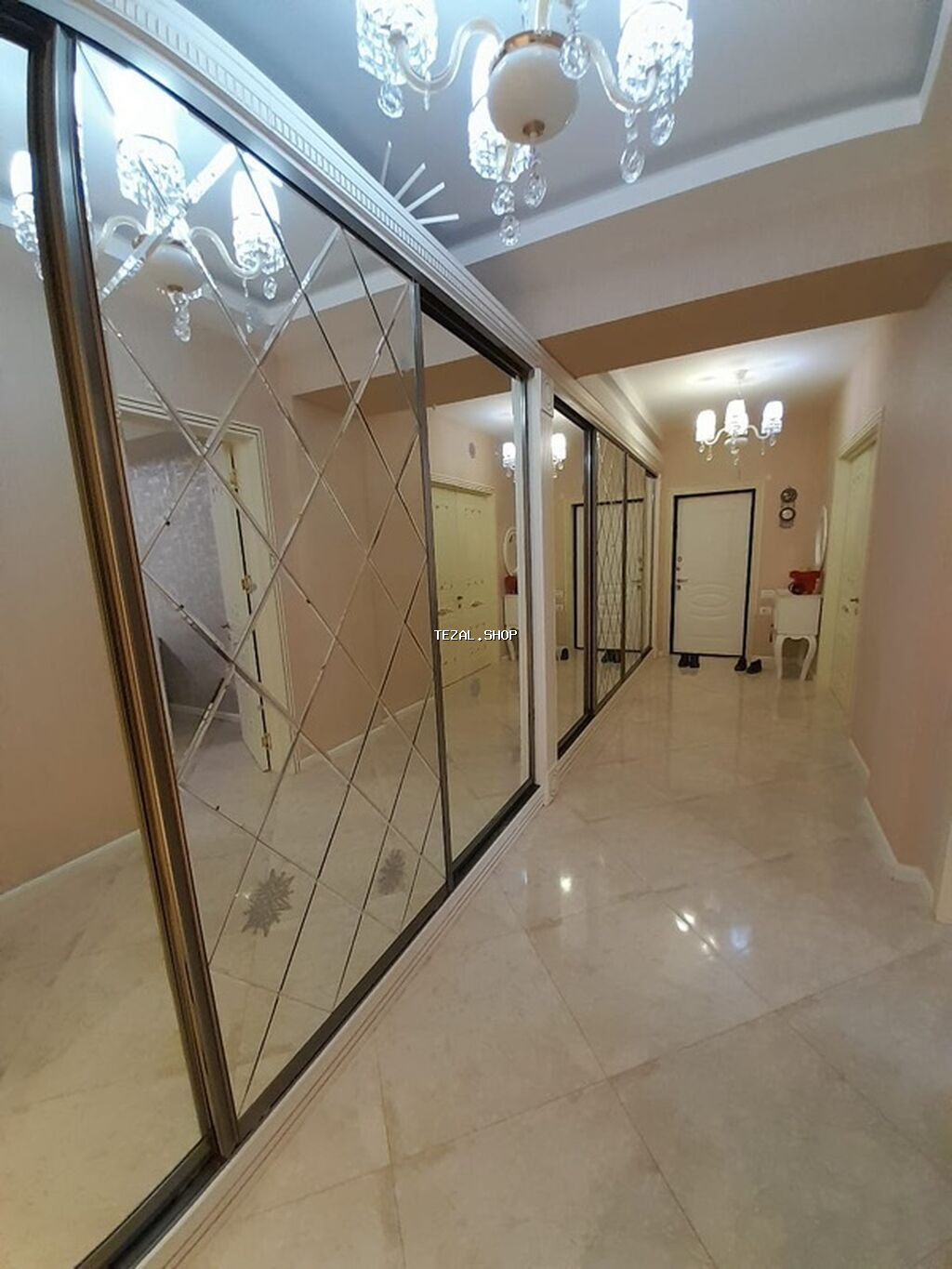 Geniş və işıqlı mənzil – klassik üslubda zövqlə dizayn olunmuş - şəkil 2