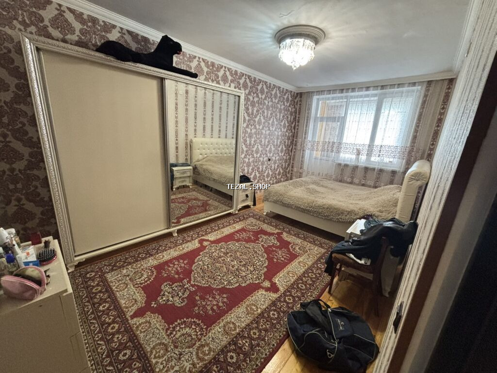 Gəncə, 3 otaqlı, Köhnə tikili, 75 kv. m