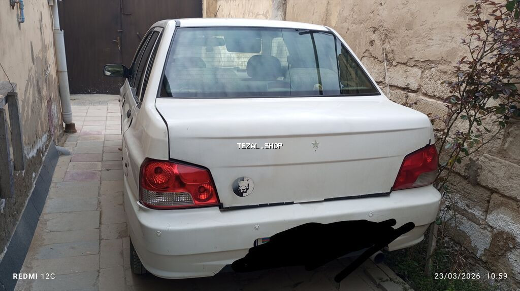 Model: Iran Khodro Samand (sedan), ağ rəng Kuzov: 4 qapı, arxa işıqlar - şəkil 3