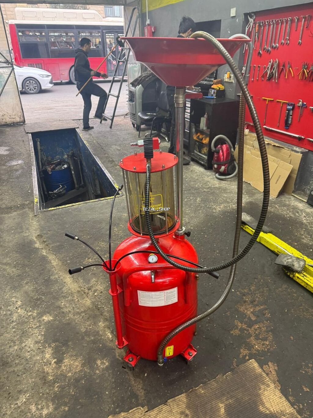 Pulwa yağ dəyişdirmə və istifadə olunmuş yağın toplanması aparatı - - şəkil 4