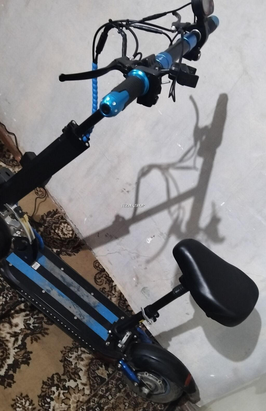 Elektrik skuter – katlanan, oturacaqlı, güclü işıqlandırmalı