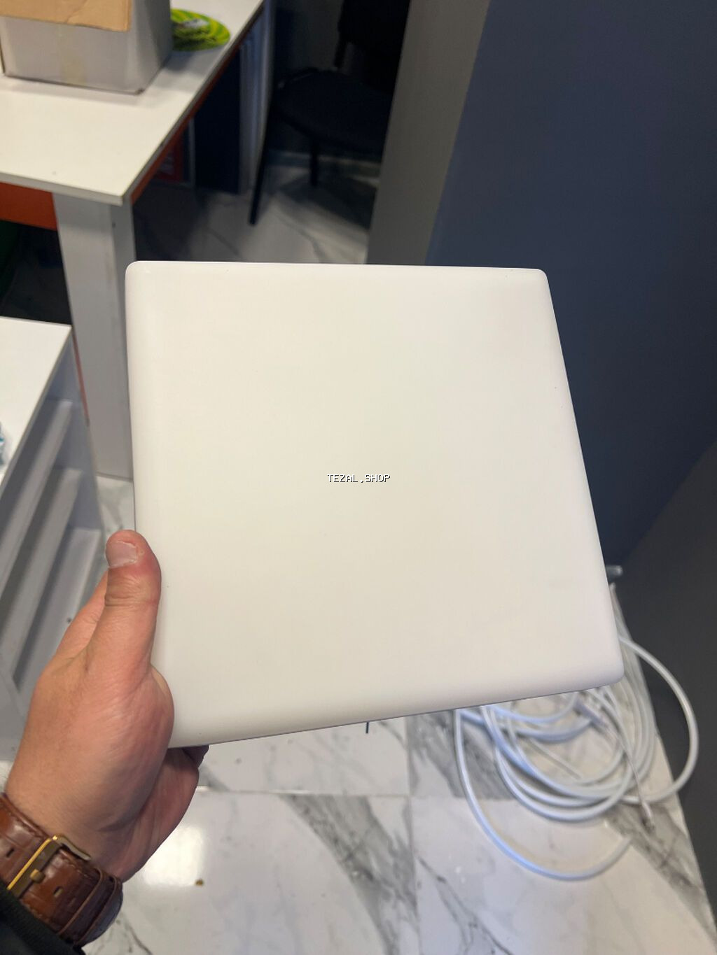 Işlenmiş işiqlar satilir. Hamisi işlek veziyyetdedi sadece obyektin