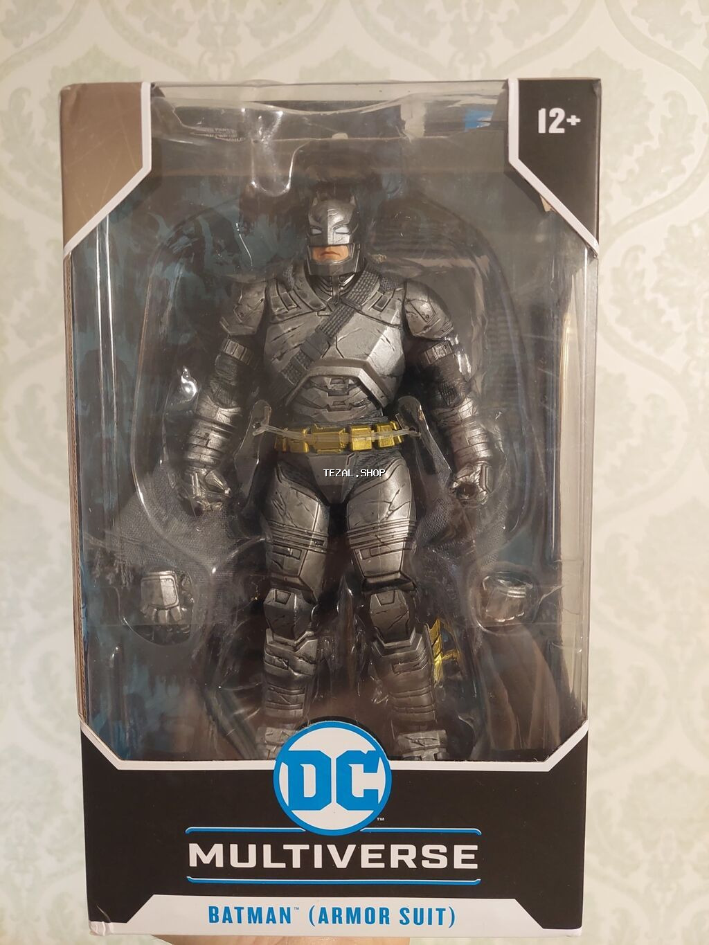 Batman armor suit mcfarlane fiquru. Tam orijinal Mcfarlane firmasına