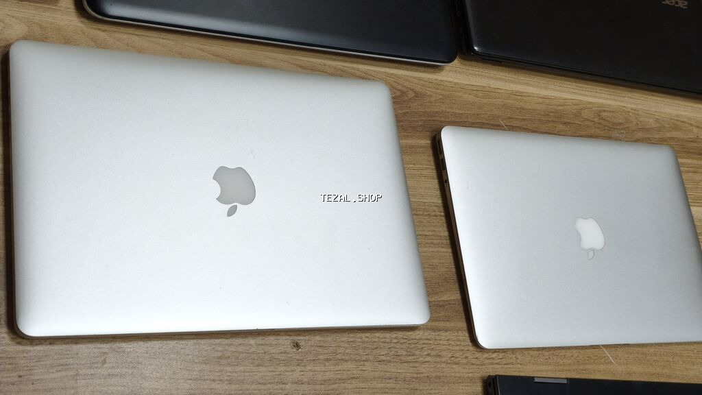 Apple MacBook, 15.4 ", Intel Core i7, 512 GB