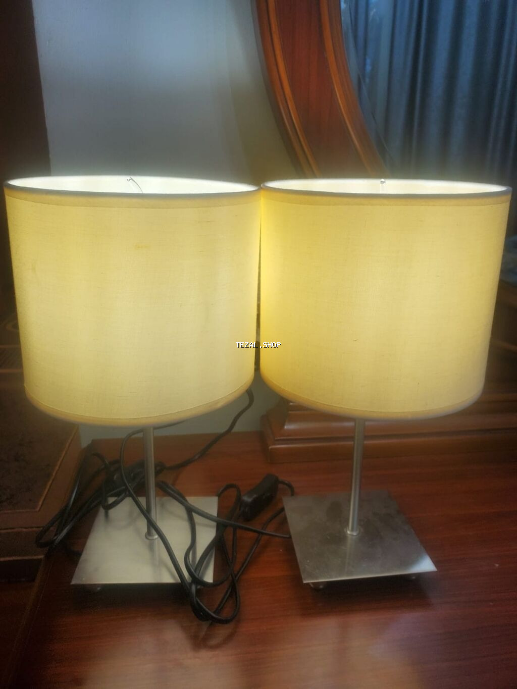 Masa üstü lampa. Gece lampasi. svetilnik,naçnik.Qiymet birine aiddi