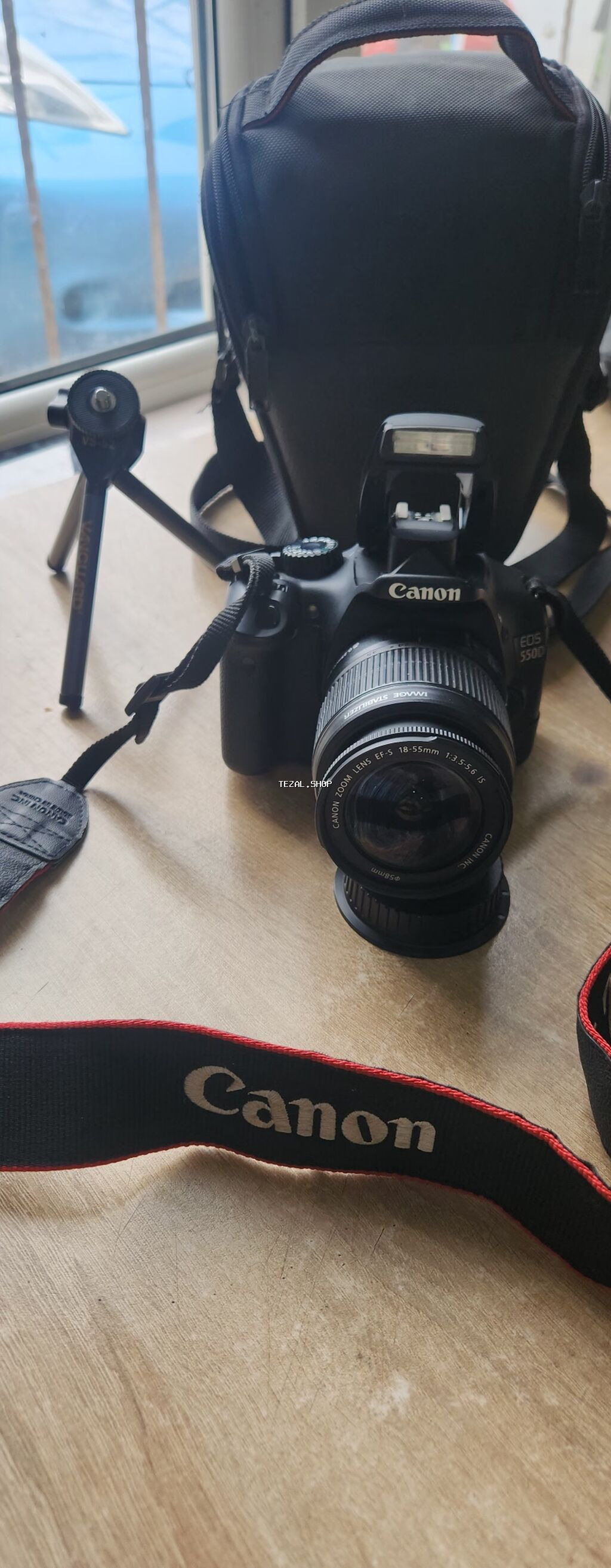 Canon EOS 550D DSLR fotoaparat dəsti Ideal veziyetdedir. Her bir seyi