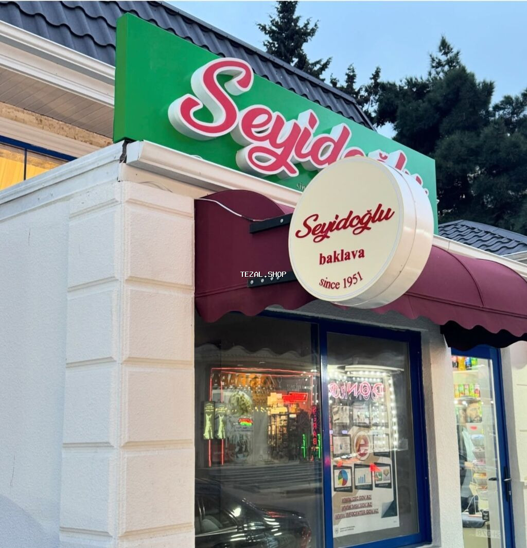 Reklam vitrinleri.Ela veziyyetdedir.Real shexsler elage saxlasin !!!