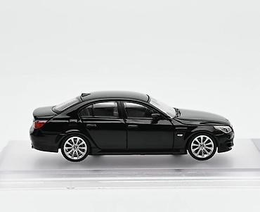 M5 e60. 1:64 ölçüdə Premium modeldir - şəkil 3