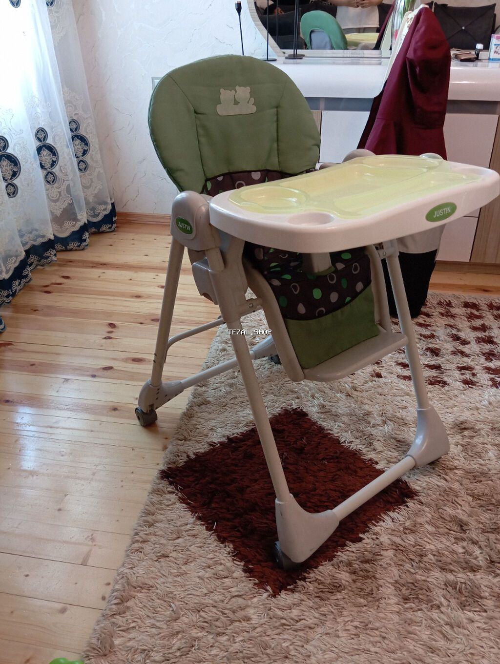 Uşaq yemək masası. Ehtiyac olmadığı üçün satıram. Yaxşı vəziyyətdədir